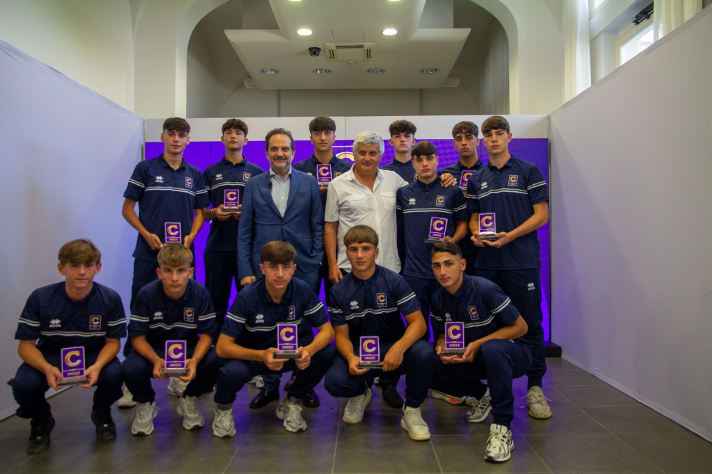 rappresentativa-under-17-marco-giugliano-premiato-come-miglior-centrocampista